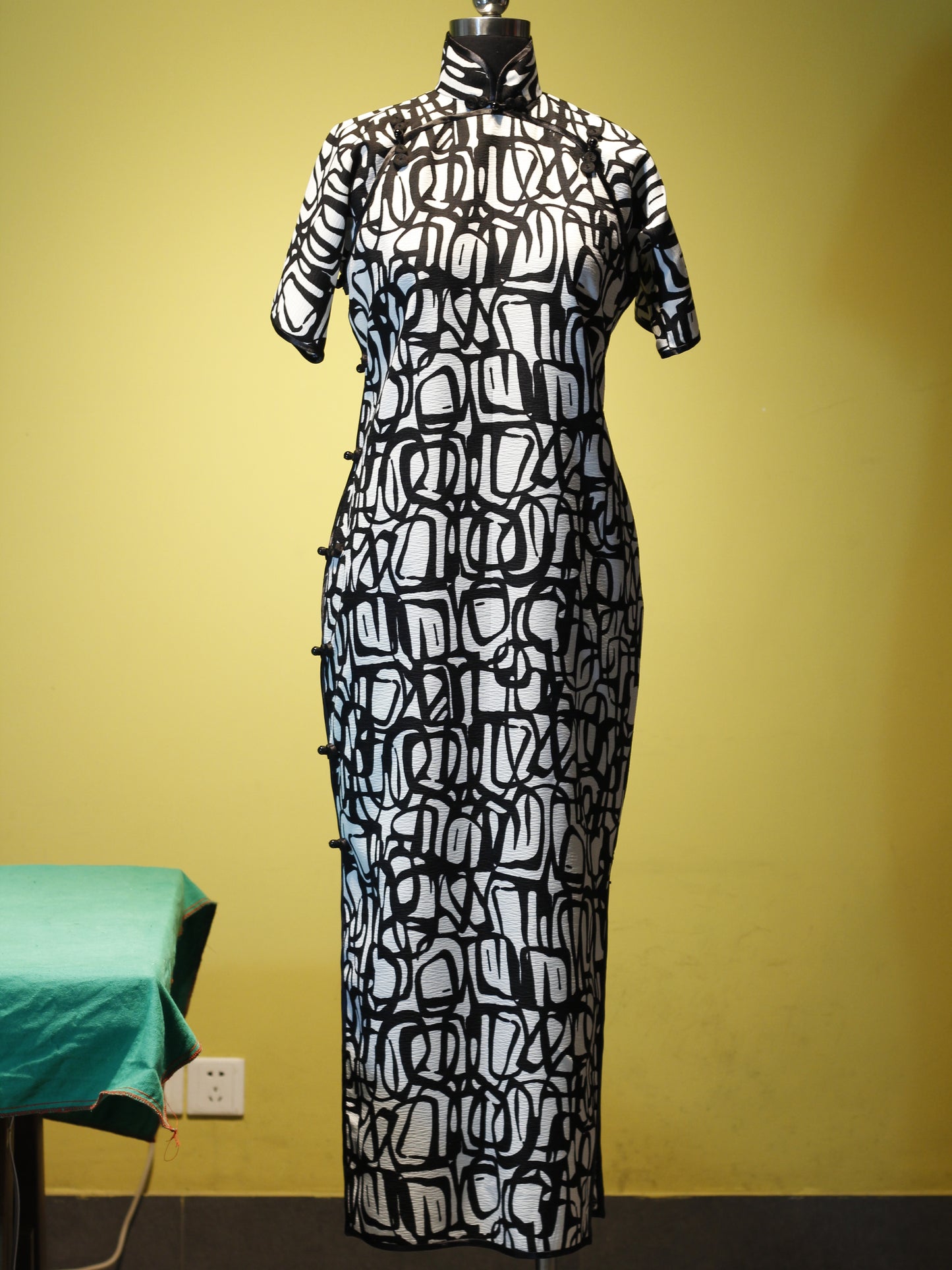 Digital Sewing Pattern of Double Diagonal Plackets Cheongsam Gown